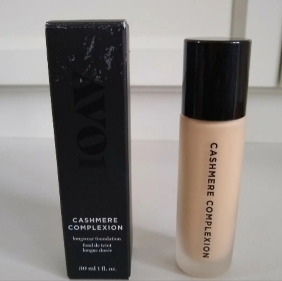 Avon Cashmere Complexion NIB Longwearing Foundation 1 fl oz - Picture 4 of 10